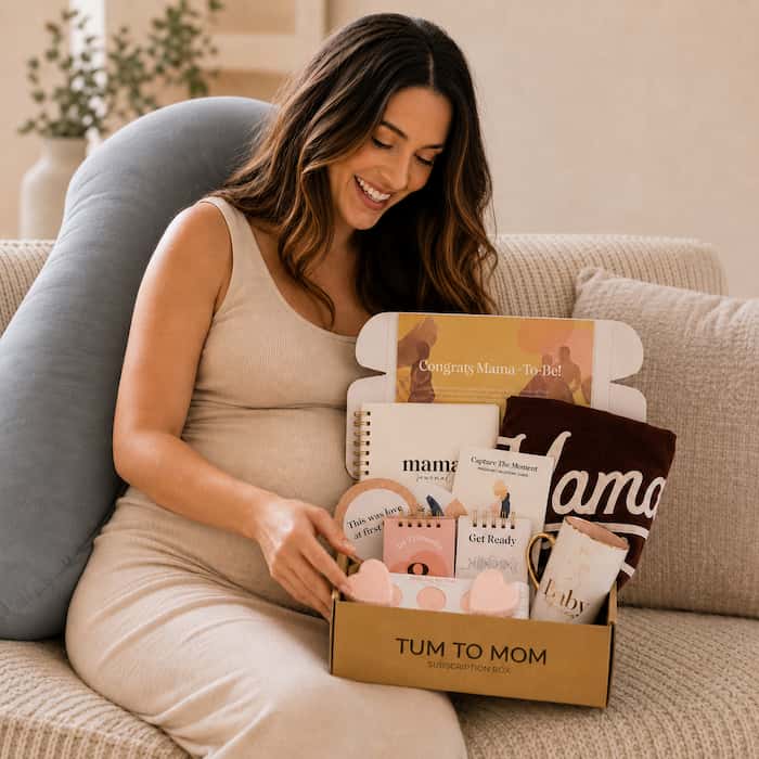 Mum-to-be opening her Tum to Mom box